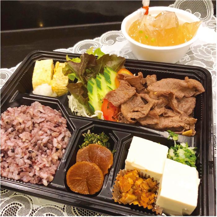 低糖質牛肉スタミナ焼き弁当（320バーツ）