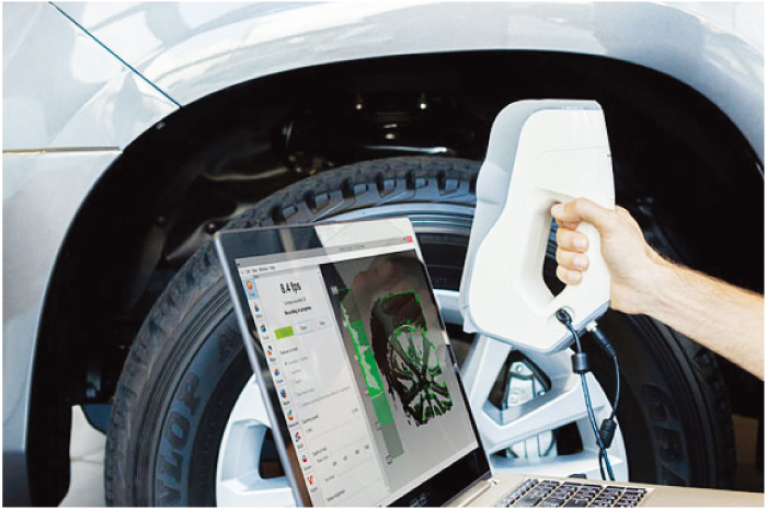 フルカラー3Dスキャナーでデータ化