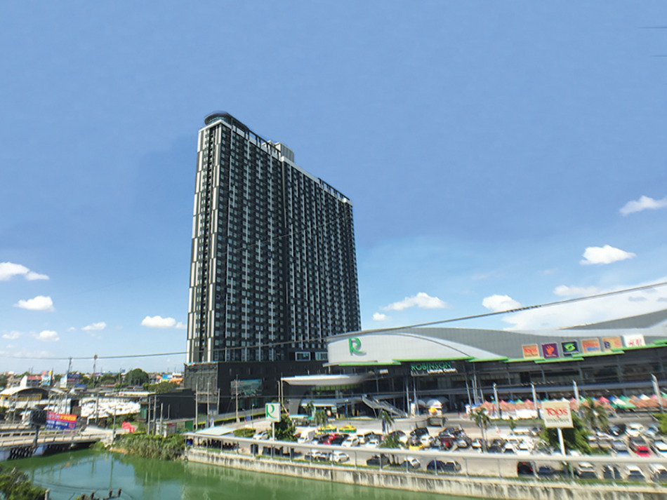 ザ・プレジデント・スクムビット・サムットプラカンの外観