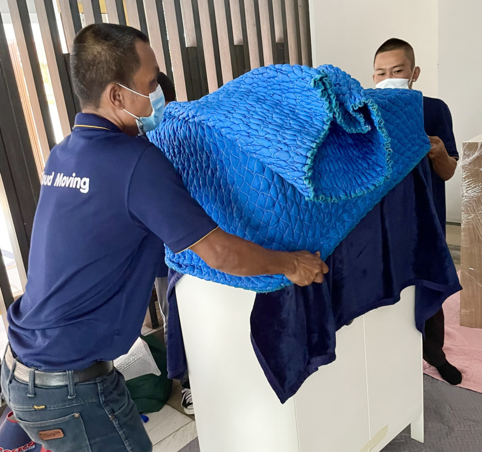 ていねいなパッキングで荷物の運搬