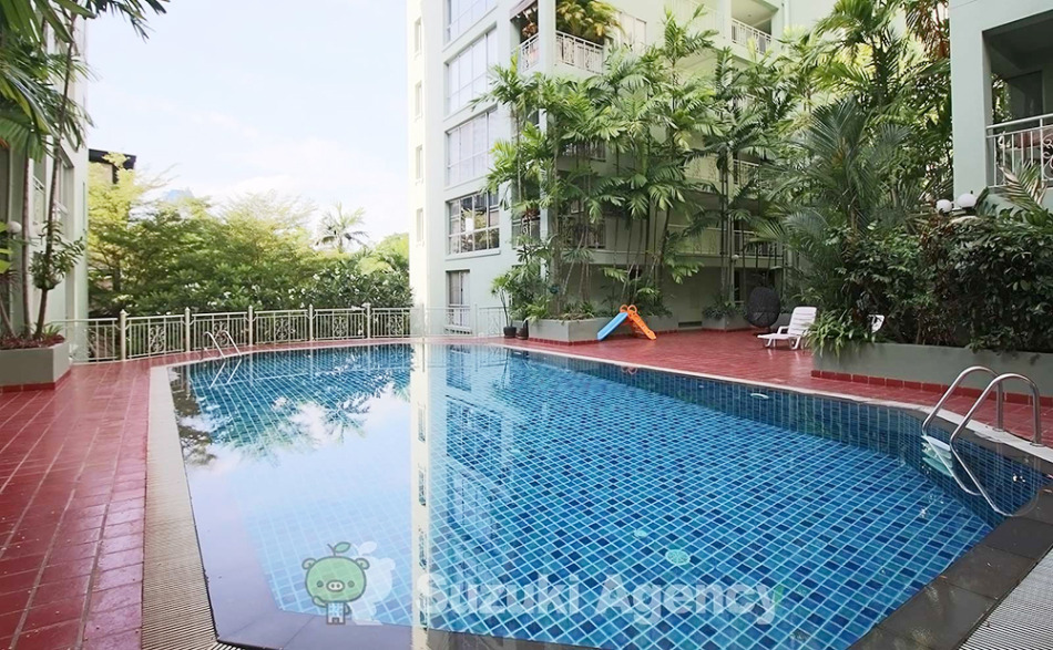 レインツリーヴィラのプール