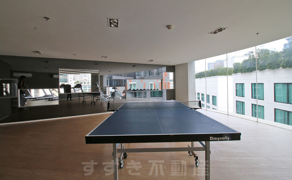 S15スクムビットの卓球台
