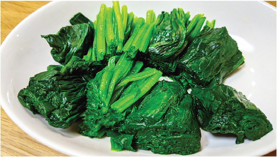 アルカリイオン水で緑の野菜を茹でると色鮮やかに