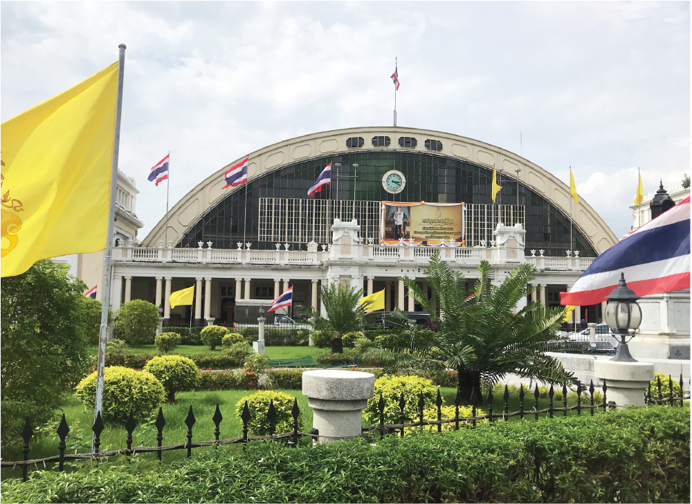タイの国鉄として有名なフアランポーン駅