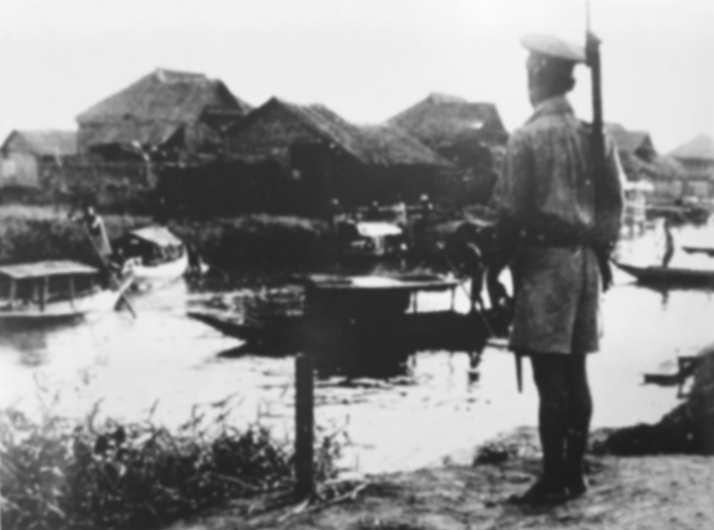 戦後すぐ日本人が収容されたバンブアトンキャンプ（日本人会提供）