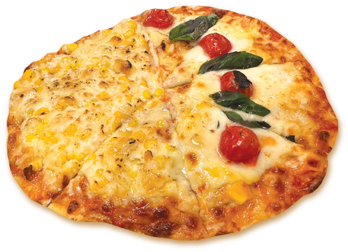 「ピザキャット」コーンとマルゲリータピザのハーフ