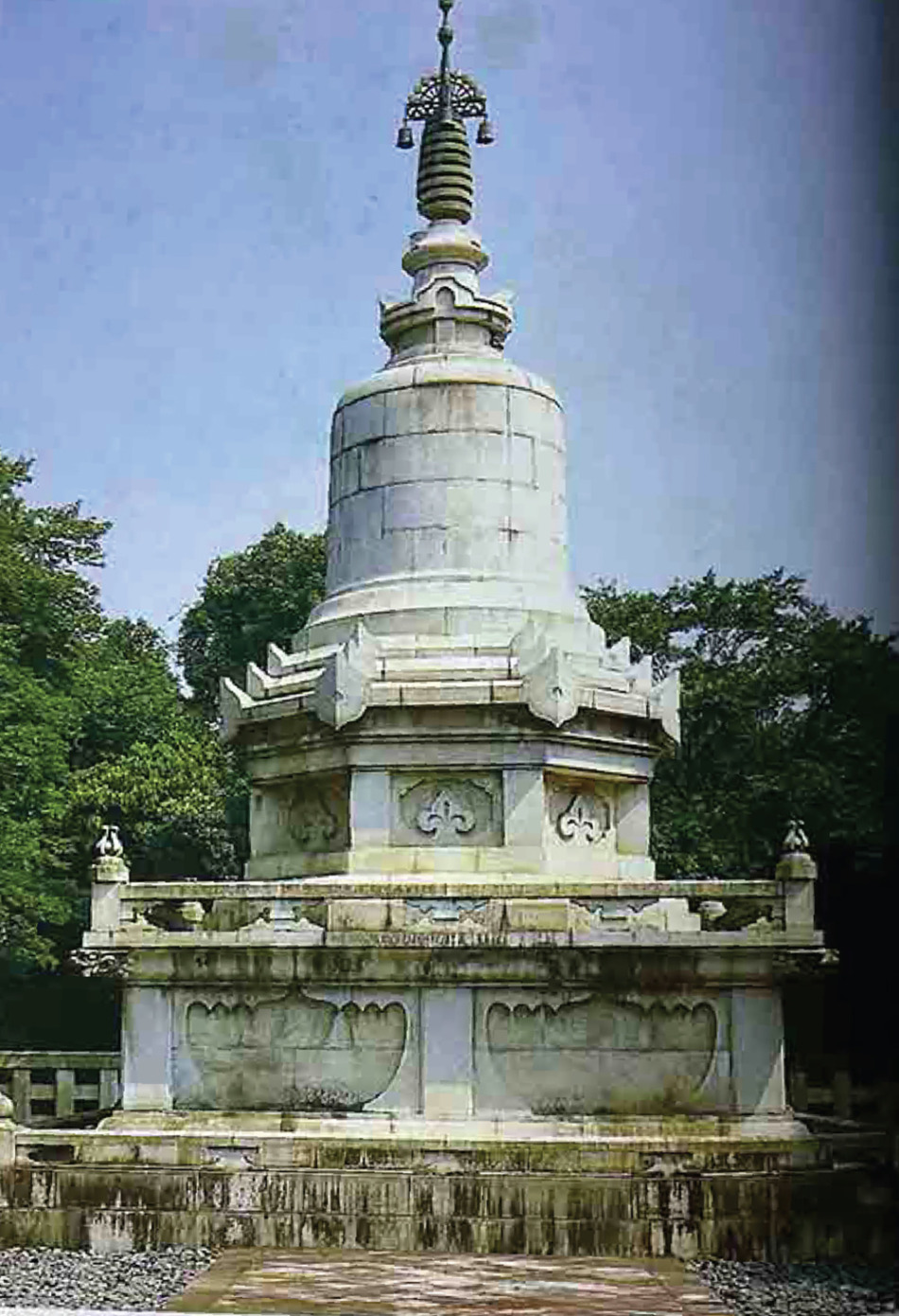 日タイ友好を象徴する覚王山日泰寺の奉安塔:出典「日・タイ四百年史」より