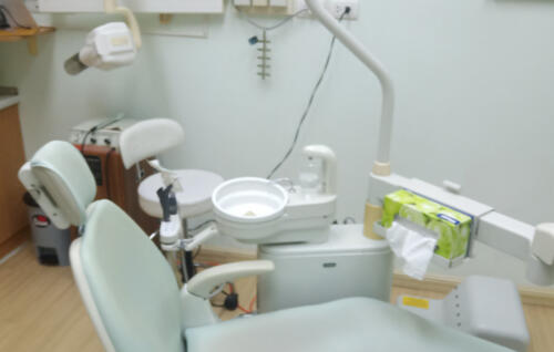 ポンサク歯科の診察台